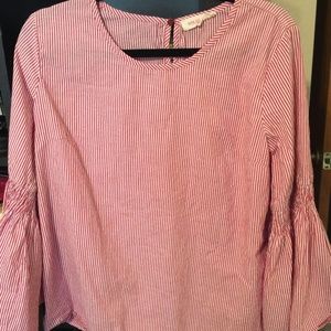 Bell sleeved blouse